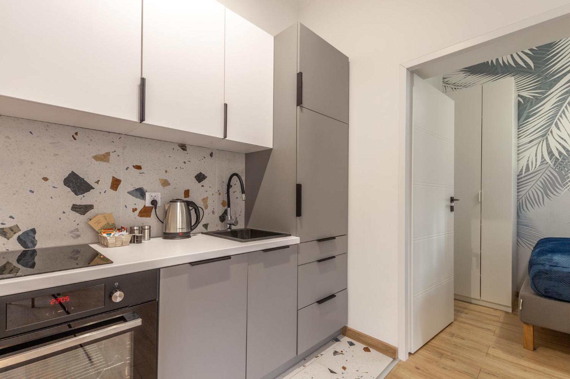Chill Apartments Central Station Катовице Екстериор снимка